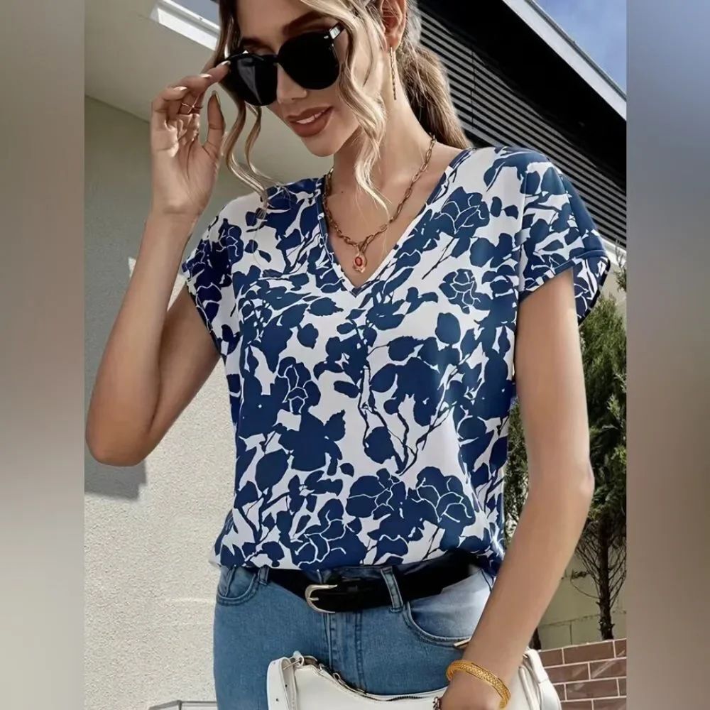 NEW JRS XL Blue Floral Print V Neck Blouse